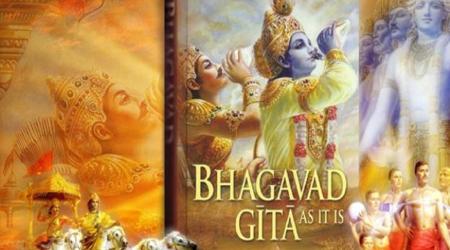 Book Distribution bhagavad Gita to Famous people